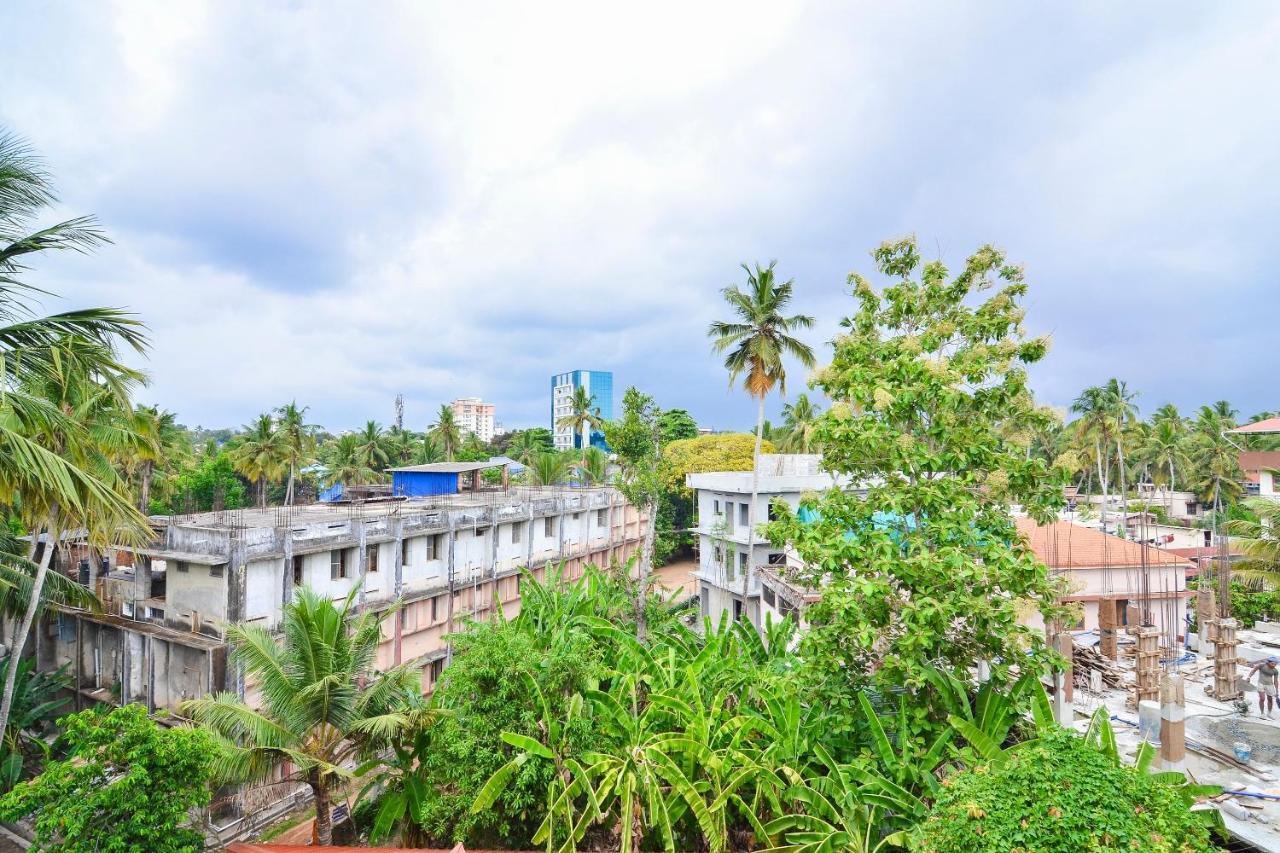 Oyo Home 81801 Akash Villa Trippapur 외부 사진
