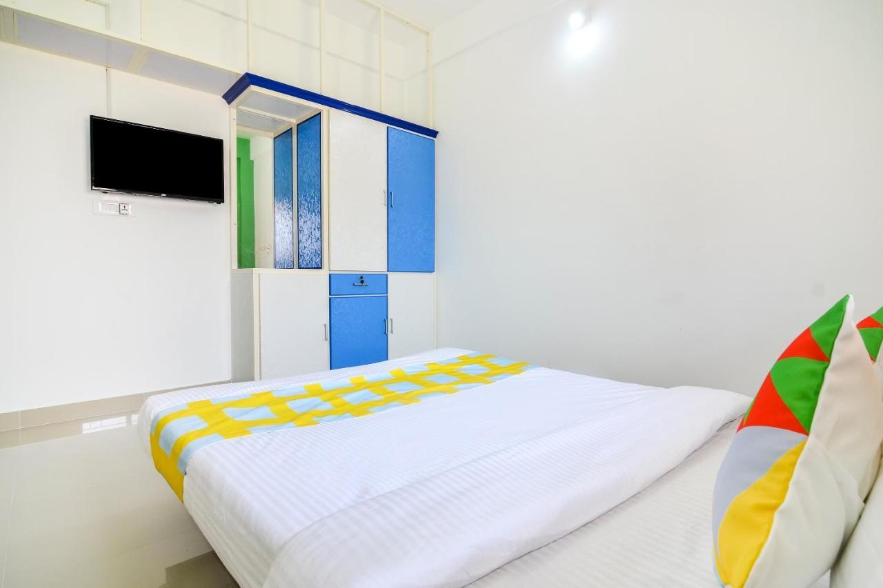 Oyo Home 81801 Akash Villa Trippapur 외부 사진